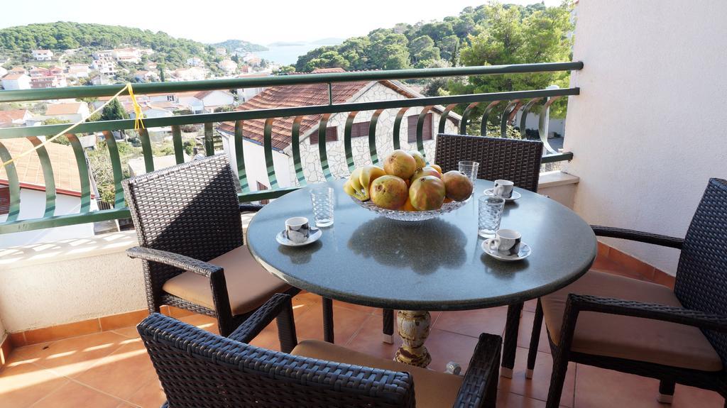 Villa Dvorine Тисно Номер фото