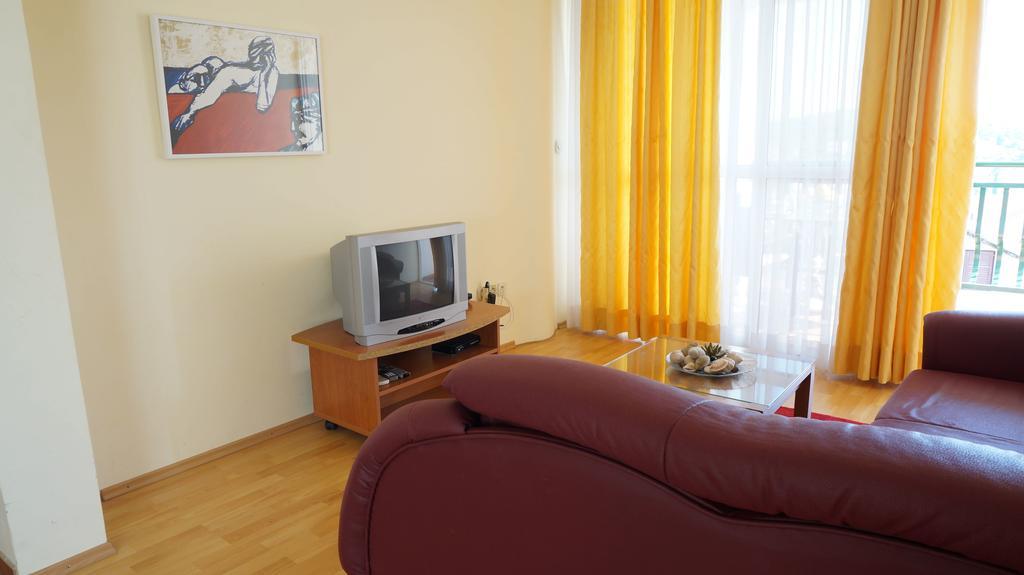 Villa Dvorine Тисно Номер фото
