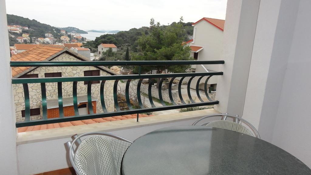 Villa Dvorine Тисно Номер фото