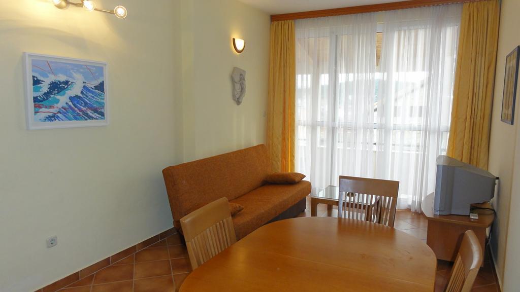 Villa Dvorine Тисно Екстер'єр фото