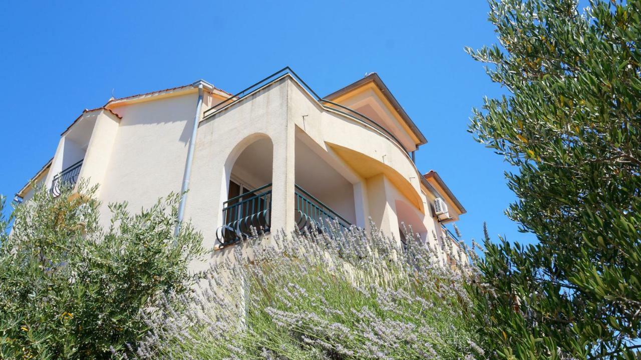 Villa Dvorine Тисно Екстер'єр фото